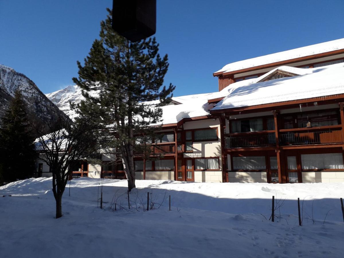 Studio 4 Personnes Equipe Wifi Apartment Bessans Luaran gambar